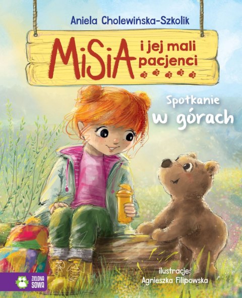 Spotkanie w górach misia i jej mali pacjenci