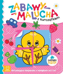 Zabawy malucha z kurczątkiem. Zabawy malucha