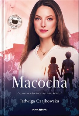 Macocha. Duże Litery